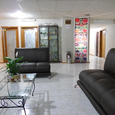 Hotel Plaza El Dorado Pachuca エクステリア 写真
