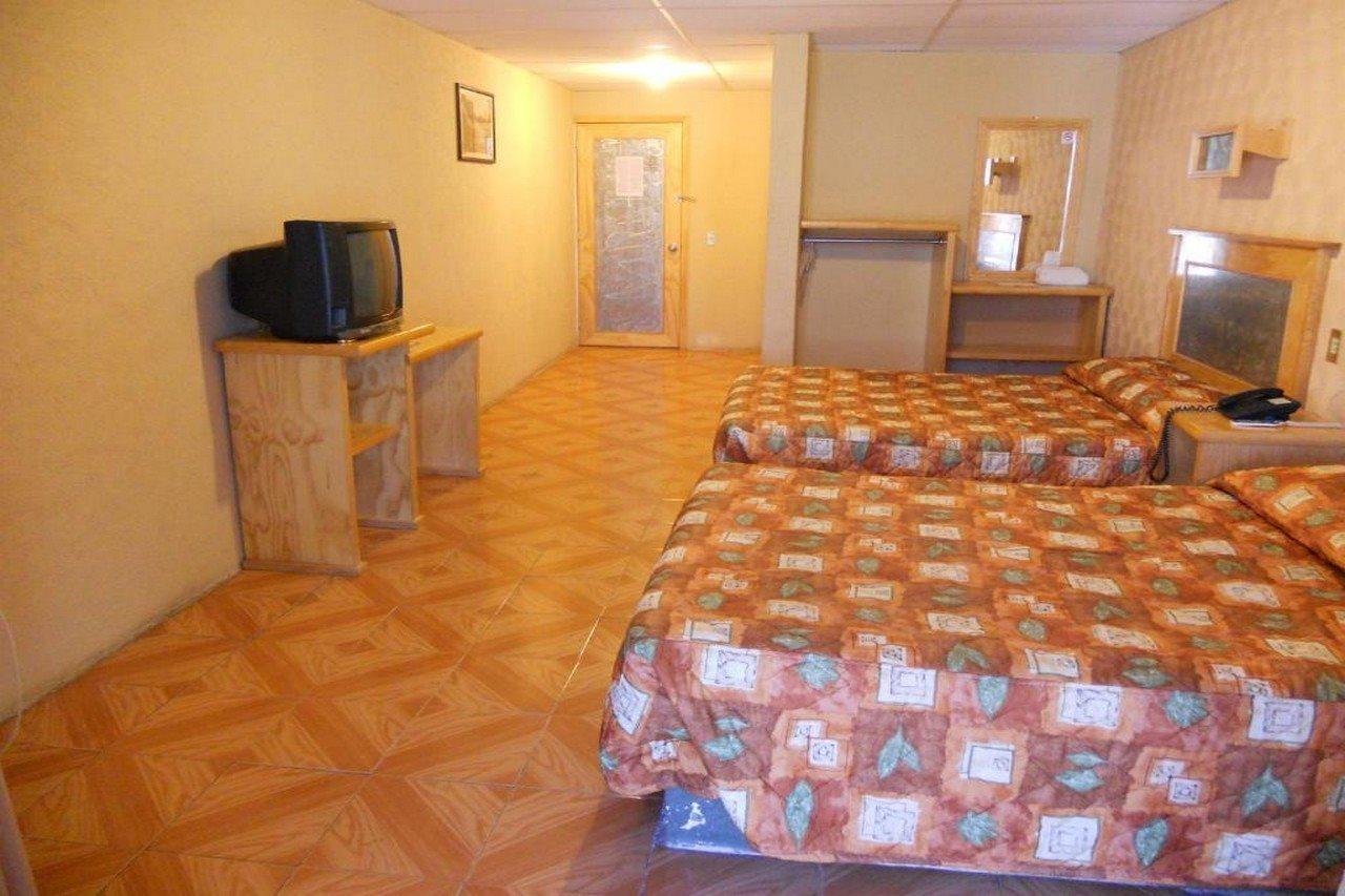 Hotel Plaza El Dorado Pachuca エクステリア 写真