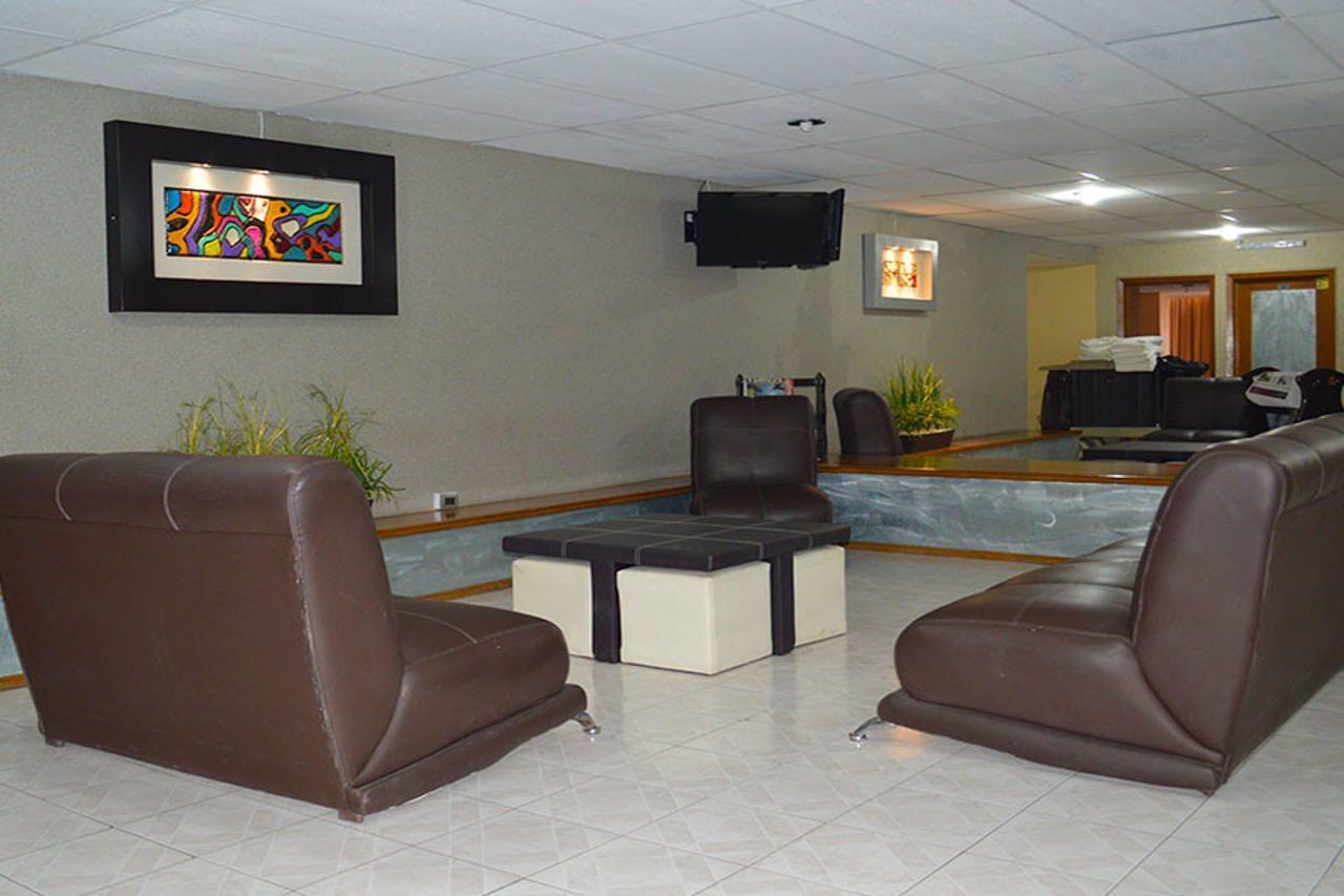 Hotel Plaza El Dorado Pachuca エクステリア 写真